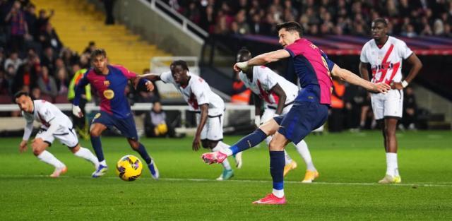 乐鱼APP下载-西甲裁判战争，巴萨受益登顶？