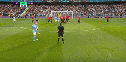 1664716819258089288.gif 曼市18.gif