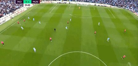 1664720136877035715.gif 曼市56.gif